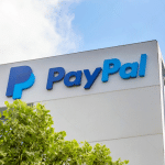 SKN | האם PayPal יעד לרכישה? מה משמעות ספקולציות הרכישה עבור תמחור ואסטרטגיה