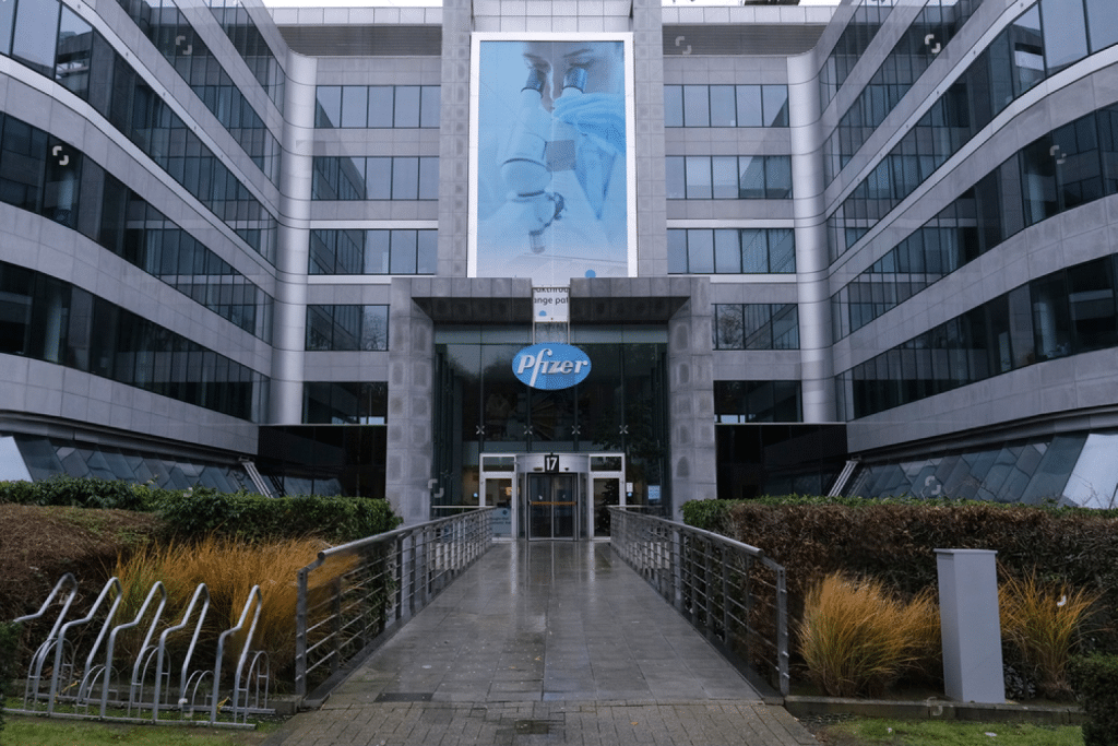 SKN | מניית פייזר נחלשת בעוד Zepbound של אלי לילי מחזקת את מעמדה ככוח המוביל בתחום הירידה במשקל