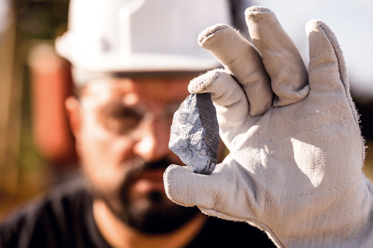 SKN | תצוגה מקדימה לדוחות Endeavour Silver: האם מחירי כסף גבוהים סוף סוף יספקו רווחיות בת-קיימא?