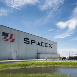 SKN | ספייסאקס מסיטה את המיקוד אל הירח כאשר ספקולציות ההנפקה מתגברות