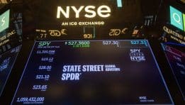 SKN | קרן הסל על מגזר האנרגיה מחזיקה מעמד כאשר התנודתיות עולה: XLE מתחזקת ב-19 בפברואר