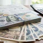 SKN | USD/JPY צונח: הין מתחזק כאשר הזוג נשבר מתחת ל-153.00