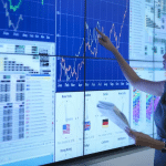 SKN | מדד ה-VIX צונח ב-18%: האם “מדד הפחד” מאותת על אור ירוק למשקיעים?