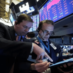 SKN | הדאו ג’ונס צונח על רקע חששות מאינפלציה ועצבנות במניות הטכנולוגיה שעוצרות את הראלי