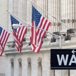 SKN | סוחרי גולדמן מזהירים: גל המכירות טרם הסתיים כאשר קרנות שיטתיות מרחפות מעל וול סטריט