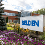 SKN | מניית Belden יורדת: מה עומד מאחורי הירידה במניית BDC היום?