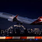 SKN | מדוע Qantas מעלה את מחירי הטיסות הבינלאומיות כאשר הסכסוך במזרח התיכון דוחף את עלויות הדלק כלפי מעלה?