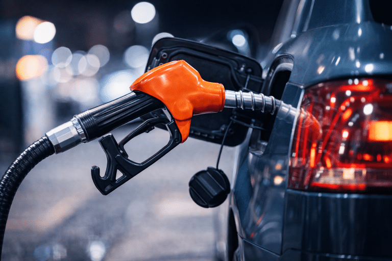 SKN | הנפט נותר מעל 100 דולר כאשר העימות עם איראן יוצר זעזוע אנרגיה עולמי