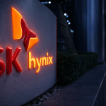 SKN | האם ההימור של SK Hynix על EUV בהיקף של 8 מיליארד דולר הוא המפתח לניצחון במחזור שבבי הזיכרון הבא?