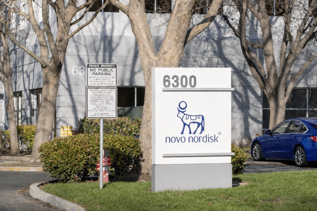 SKN | הימור של 506 מיליון דולר באירלנד מצד Novo Nordisk: האם הרחבת הייצור תסייע לה להשיב לעצמה נתח שוק מ-Eli Lilly?