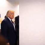 SKN | האם אסטרטגיית ה-“TACO” שוב מניעה את השווקים כאשר טראמפ מאזֵן בין מלחמה לוול סטריט?