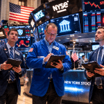 SKN | השווקים צונחים ב-3 במרץ 2026 כאשר התנודתיות מזנקת והמניות הגלובליות נחלשות