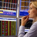 SKN | שווקי אירופה מנסים להתייצב כאשר מניות הבלו־צ’יפ של גוש האירו מתאוששות