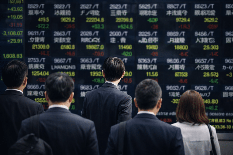 SKN | שוקי אסיה נסגרו במגמה מעורבת ב-6 במרץ 2026 כאשר הונג קונג זינקה 1.72% בעוד הודו ואוסטרליה ירדו