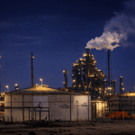 SKN | אם ארה״ב היא יצרנית הנפט הגדולה בעולם, מדוע מחירי הדלק עדיין עולים?