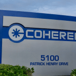 SKN | מניית Coherent (COHR) מטפסת כאשר הביקוש לטכנולוגיות AI ולשבבים אופטיים מואץ