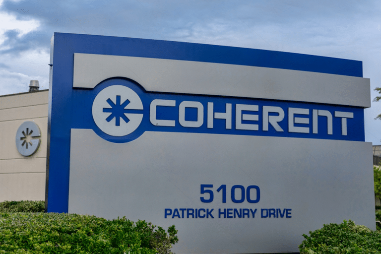 SKN | מניית Coherent (COHR) מטפסת כאשר הביקוש לטכנולוגיות AI ולשבבים אופטיים מואץ