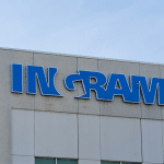 SKN | Ingram Micro (NYSE: INGM) מכה את תחזיות ההכנסות לרבעון הרביעי 2025 והמניה מזנקת: האם חוזקת ההפצה מתומחרת מחדש?