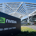 SKN | מעמדה האסטרטגי של Nvidia בתחום הבינה המלאכותית עשוי להפוך אותה למניה המגדירה של שנות ה-2020