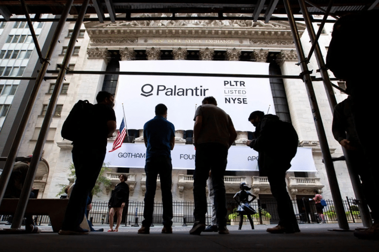 SKN | Palantir מרחיבה שותפויות אסטרטגיות כדי לחזק את תפקידה במערכות בינה מלאכותית קריטיות למשימה