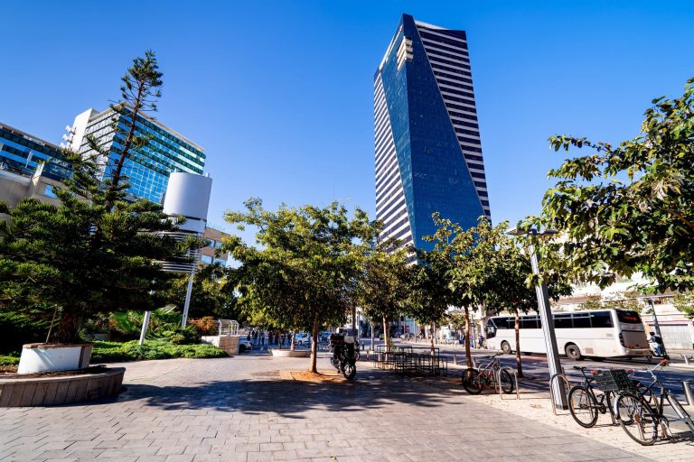 SKN | סקירה שבועית TA-Banks 5: תנודתיות מטלטלת את הסקטור כאשר המדד נחלש לפני התאוששות מאוחרת