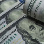 SKN | מדד הדולר האמריקאי עולה מעל 100 כאשר המומנטום מתחזק בשווקי המטבע