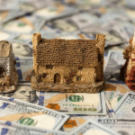 SKN | 6 שאלות שמשקיעים חכמים שואלים לפני שהם מוציאים כסף לחו״ל