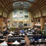 SKN | מניות אירופה נסגרות בירידה כאשר משקיעים שוקלים אותות כלכליים ברחבי גוש האירו