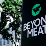 SKN | Beyond Meat מזנקת ב-40% בתוך שבועות—סחיטת שורט או תחילתו של קאמבק בר-קיימא?