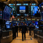 SKN | השווקים מזנקים ב-13 באפריל 2026 כאשר מניות קטנות מובילות והתנודתיות נותרת נמוכה