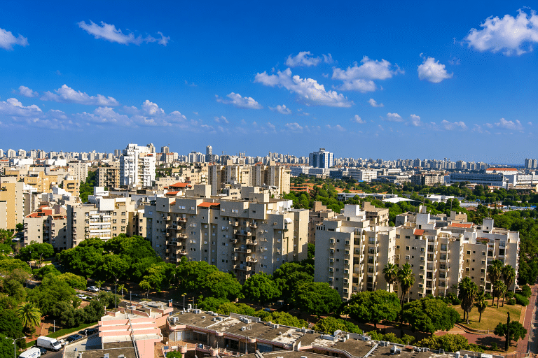 SKN | סביבת הריבית המגבילה: כיצד שינויים בתמהיל הביקושים מעצבים מחדש את מאזני יזמיות הנדל”ן