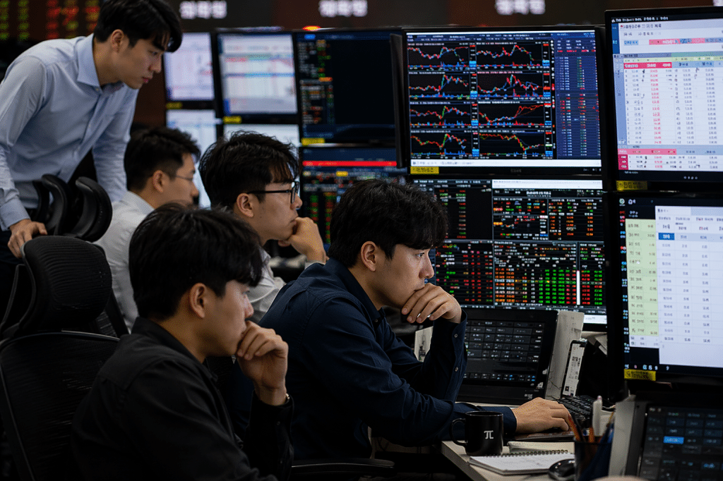 SKN | מדוע שווקי אסיה יורדים למרות העליות לשיאים בוול סטריט והאופטימיות סביב הפסקת האש?