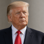 SKN | טראמפ בוחן הצעה בנוגע לאיראן עם יועציו, לפי הבית הלבן, על רקע אי־ודאות גיאופוליטית בשווקים