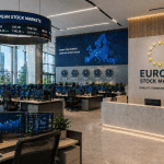 SKN | שווקי אירופה יורדים באופן רחב כאשר סנטימנט של הימנעות מסיכון חוזר לאזור