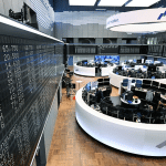 SKN | שווקי אירופה נסגרים במגמה מעורבת כאשר מניות גרמניה מכבידות על הביצועים האזוריים