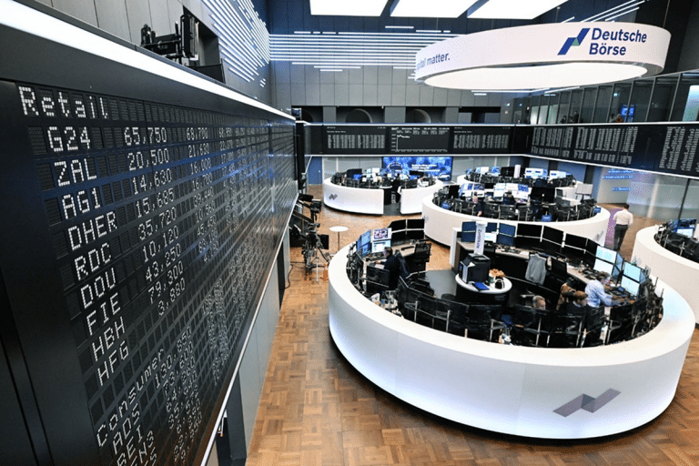 SKN | שווקי אירופה נסגרים במגמה מעורבת כאשר מניות גרמניה מכבידות על הביצועים האזוריים