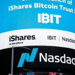 SKN | תעודת הסל על ביטקוין צוברת מומנטום: IBIT עולה כאשר סנטימנט הקריפטו מתחזק