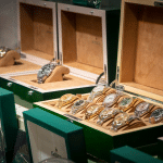 SKN | רולקס: השקות “מאכזבות” מסתירות מציאות חזקה יותר — מדוע ענקית היוקרה ממשיכה להוביל את השוק