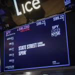 SKN | קרן הסל לאנרגיה שומרת על יציבות כאשר התנודתיות התוך-יומית משקפת רגישות סקטוריאלית