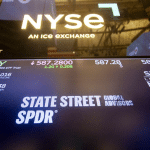 SKN | SPY מתקדם לעבר רמת התנגדות מרכזית—האם תעודת הסל על S&P 500 מאותתת על המשך חוזק בשוק?