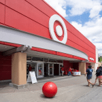 SKN | Target מגיעה לאבן דרך משמעותית: תפנית אסטרטגית או ראלי הקלה זמני?