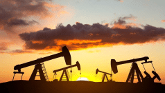 SKN | האם התנודתיות בשוק הנפט מחזקת מחדש את העניין בחשיפה לנפט באמצעות קרנות סל על אנרגיה?