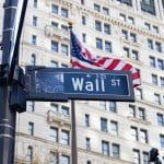 SKN | סקירת שווקי גלובליים: ביצועי 27 באפריל 2026 והתחזית ל־28 באפריל 2026 כאשר שוקי ארה”ב מציגים תוצאות מעורבות מול מומנטום עולמי מתמתן על רקע עיוותי חגים אזוריים