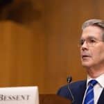 SKN | רגולטורים בארה”ב מזהירים מפני סיכוני מודלי AI כאשר בסנט ופאוול מתריעים למנכ”לי בנקים על חששות סביב Anthropic