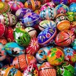 SKN | האם שווקי המניות בעולם סגורים ביום שישי הטוב וביום שני של חג הפסחא? מה משקיעים צריכים לדעת