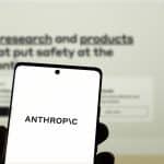 SKN | האם המיזם המשותף בהיקף 1.5 מיליארד דולר של Anthropic עם בנקי וול סטריט משנה את תשתיות הבינה המלאכותית המוסדיות?