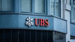 SKN | UBS דוחה את תחזיות הורדת הריבית של הפד כאשר האינפלציה ושוק העבודה נותרים חזקים