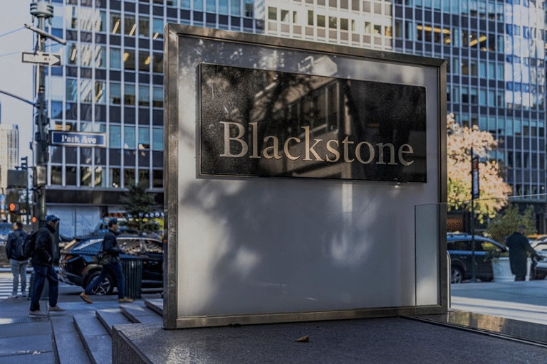 SKN | Blackstone מזהה הזדמנות בהתרחבות מרווחי האשראי על רקע עלייה בסיכוני המימון של תחום ה-AI